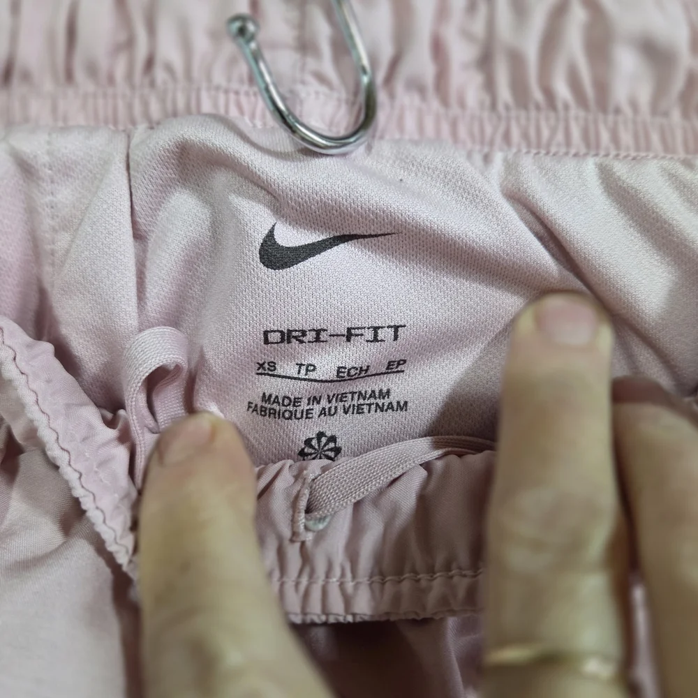 Nike Girls Dri-Fit Soft Pink Running Shorts Size XS Athletic Activewear